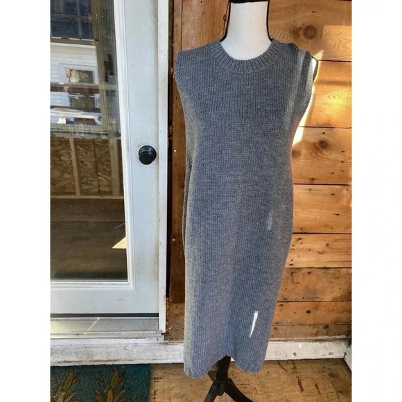 Spring Haze Sweater Women’s S/M Grey Long Side Slits Crew Neck - Picture 1 of 9